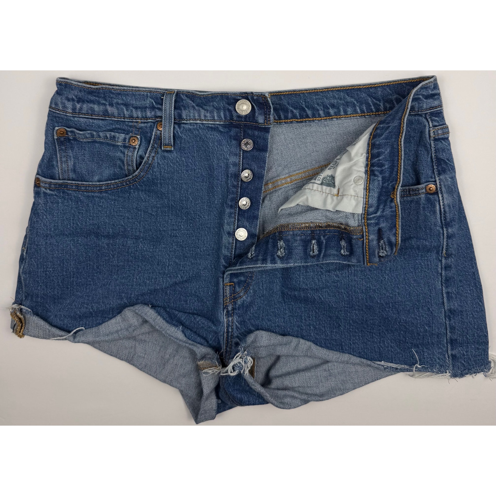 Levi’s Cutoff Denim Shorts Womens 32 Blue Mid Rise Raw Hem Bootcut